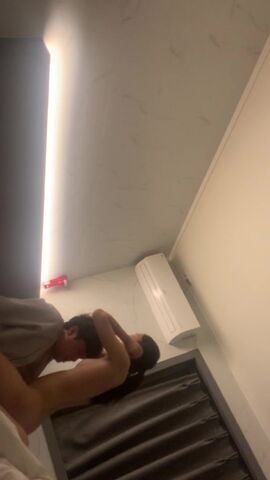得此女，何求其他，臀部坐骑腰射，摇的男友不停爽叫！