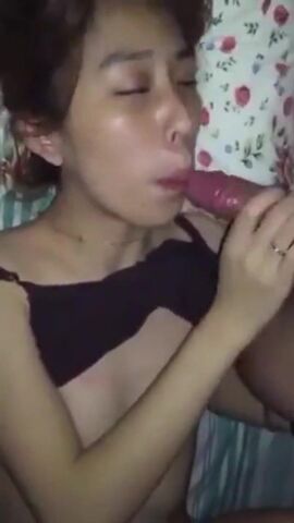 女友刚吃一会儿鸡鸡就受不了了