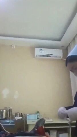 漂亮护士姐姐给我鸡鸡换药包扎特认真