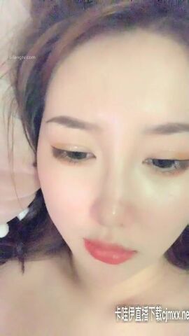 甜美又淫荡的女神卿卿tulips 身材一级棒 (2)