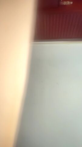【瘦子探花梦幻馆】19岁眼镜学生妹，极品反差婊，乖乖女脱光了释放心中淫欲，颜射口爆花样玩的不少