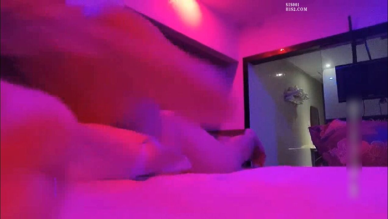 会所的小姐姐身材技术就是好 前凸后翘大长腿 丰腴娇躯趴在身上爱抚挑逗摩擦舔吸爽歪歪，用力暴操骚言浪叫