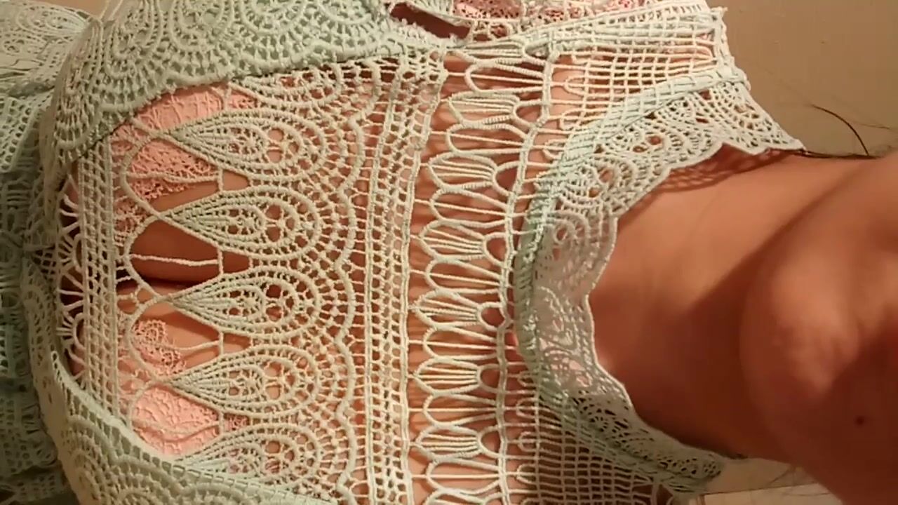 《百度云泄密》巨乳美少妇借果贷无法偿还肥美的大鲍鱼遭债主曝光