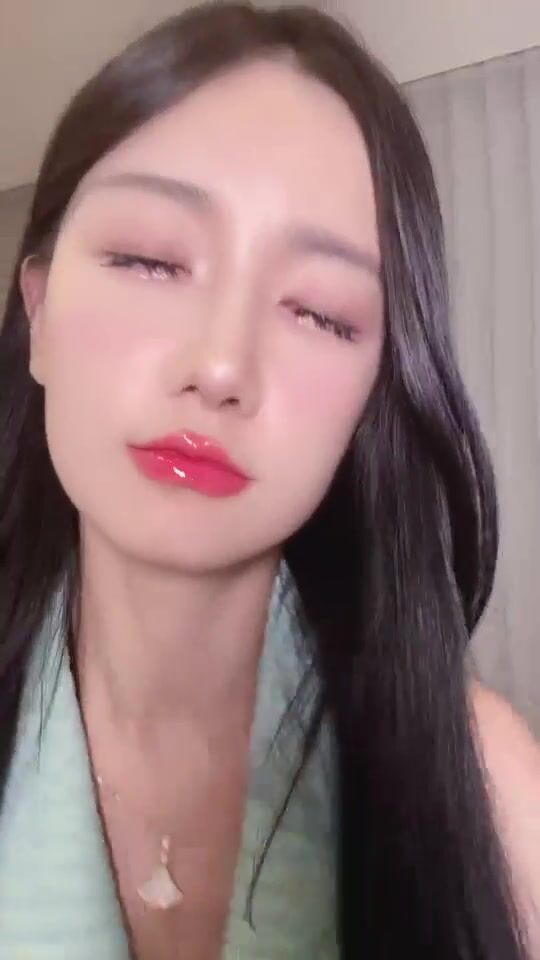 【bigo直播】原花椒 宁依纯 真空凸点半奶 整活骚舞 (1)